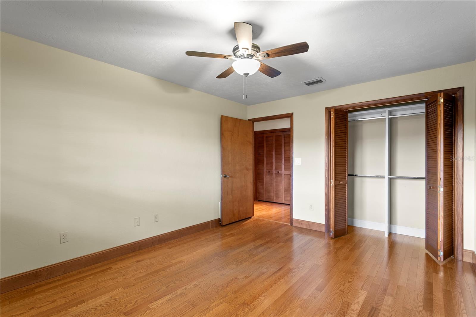 3101 WALNUT ST NE — photo 28