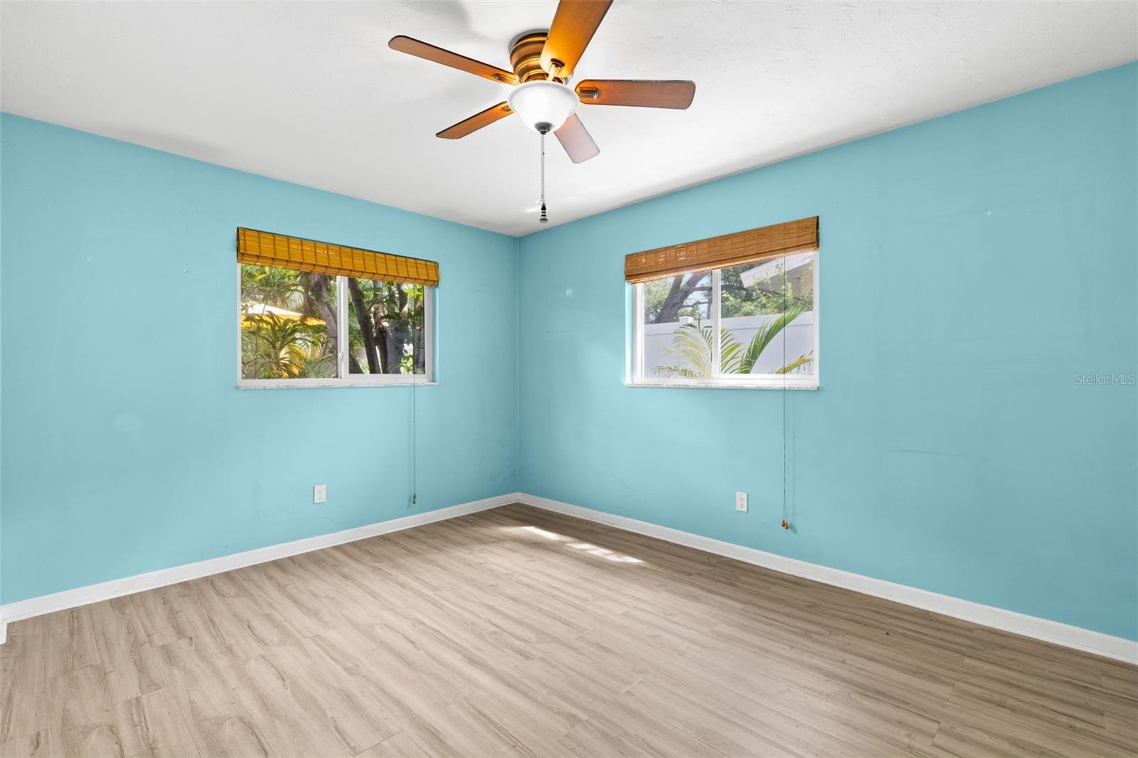 1530 SANDY LN — photo 14