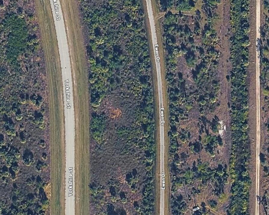 EWEN DR — photo 3