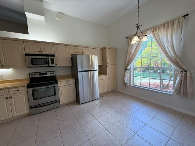 3225 HART WAY — photo 6