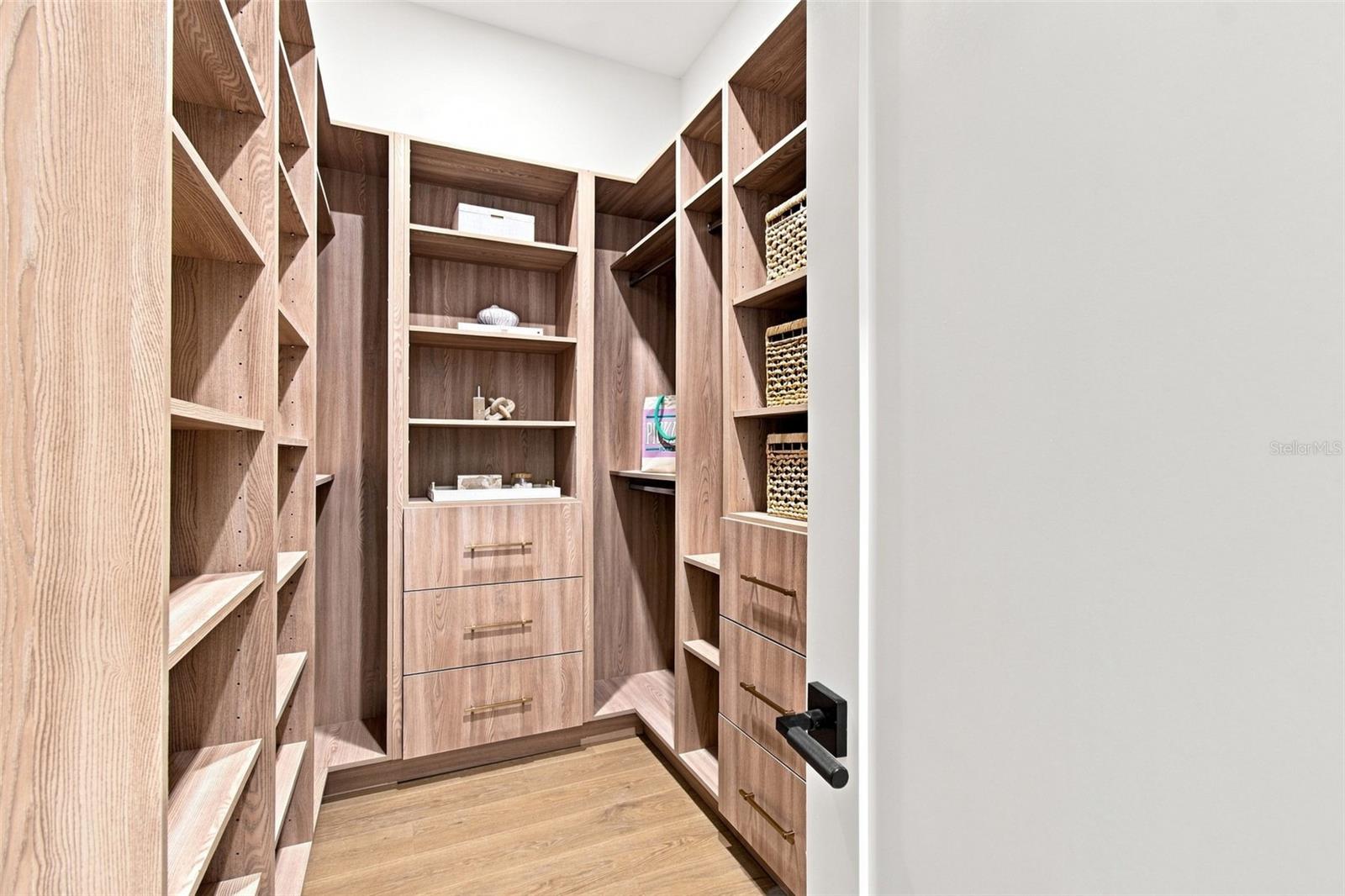 3610 S RENELLIE DR — photo 56