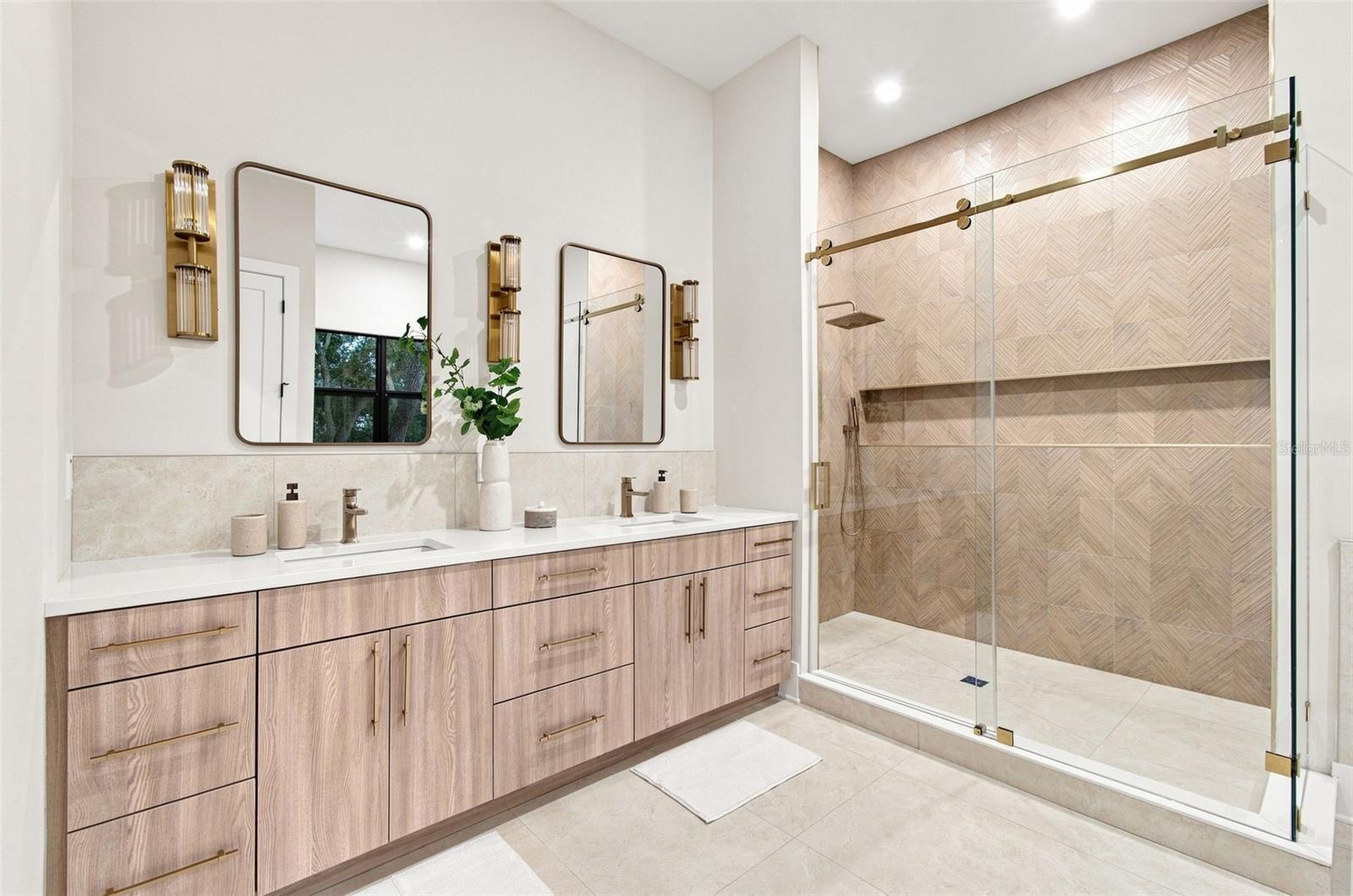 3610 S RENELLIE DR — photo 58