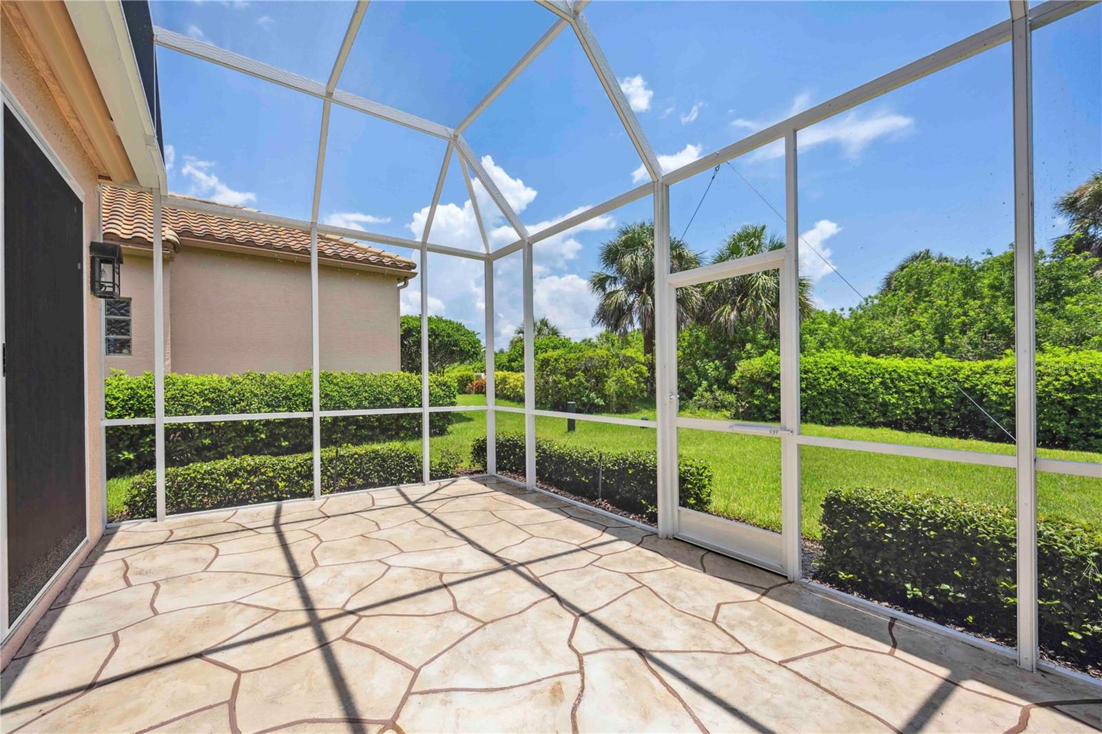 3852 AMAPOLA LN — photo 26