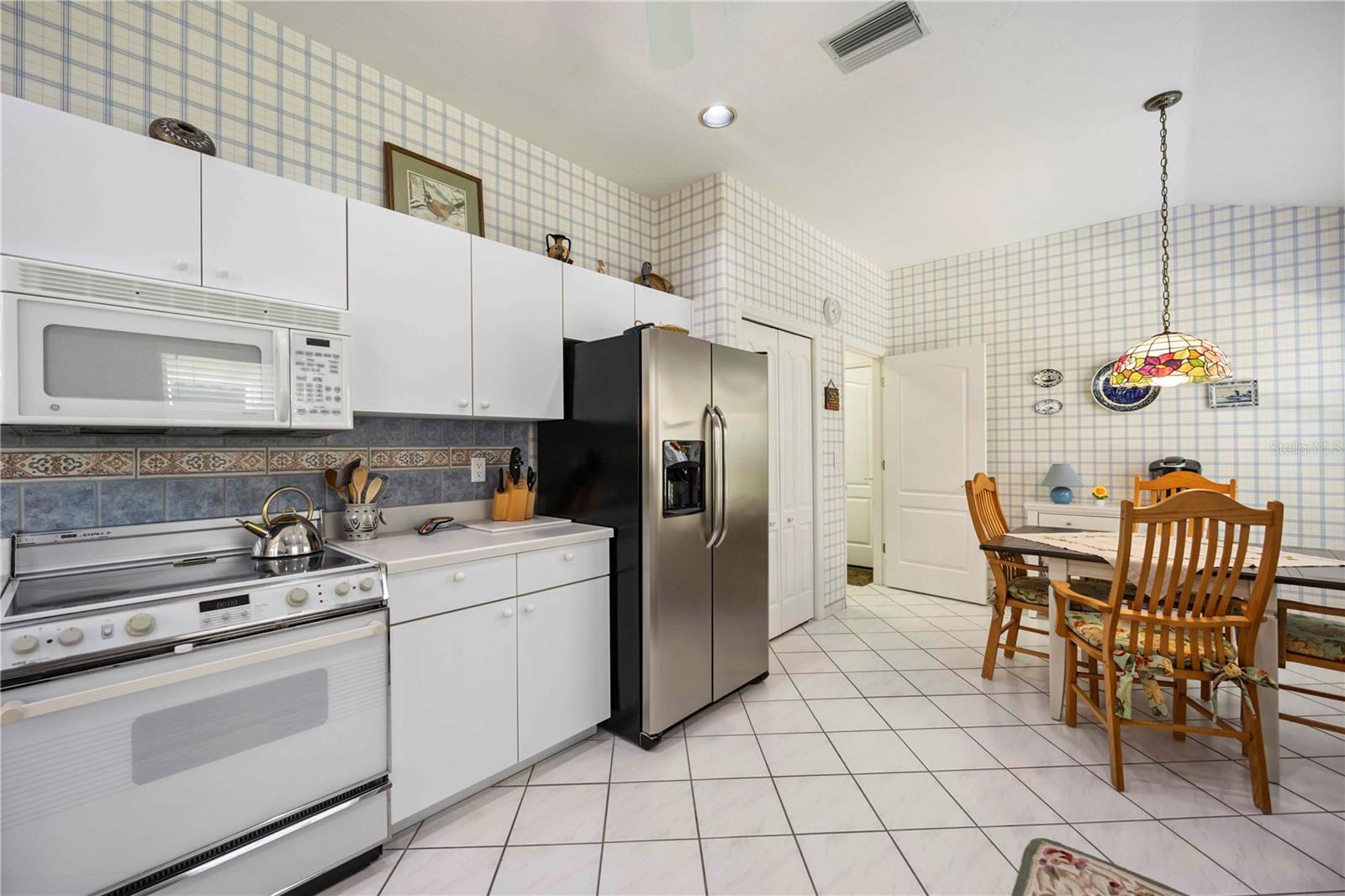3852 AMAPOLA LN — photo 12