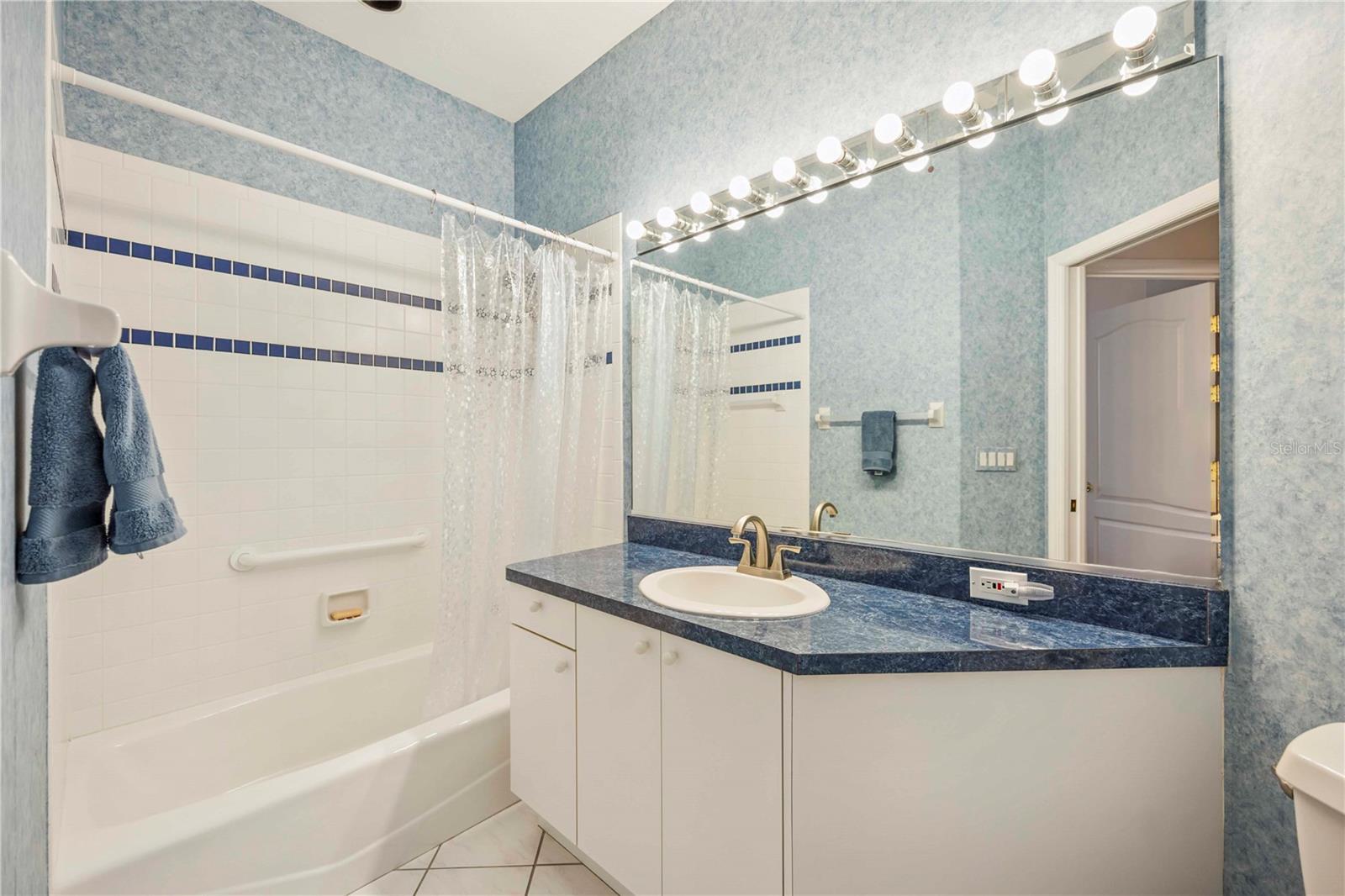 3852 AMAPOLA LN — photo 23