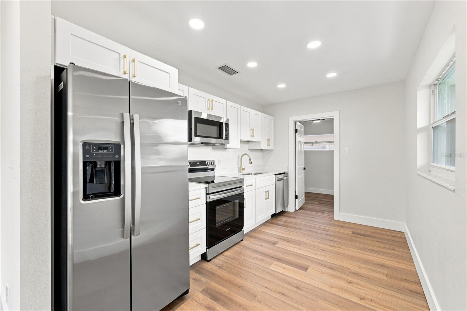 5209 S 80TH ST #NO unit — photo 8