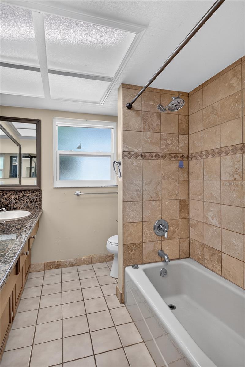 10 LINDEN LN — photo 26