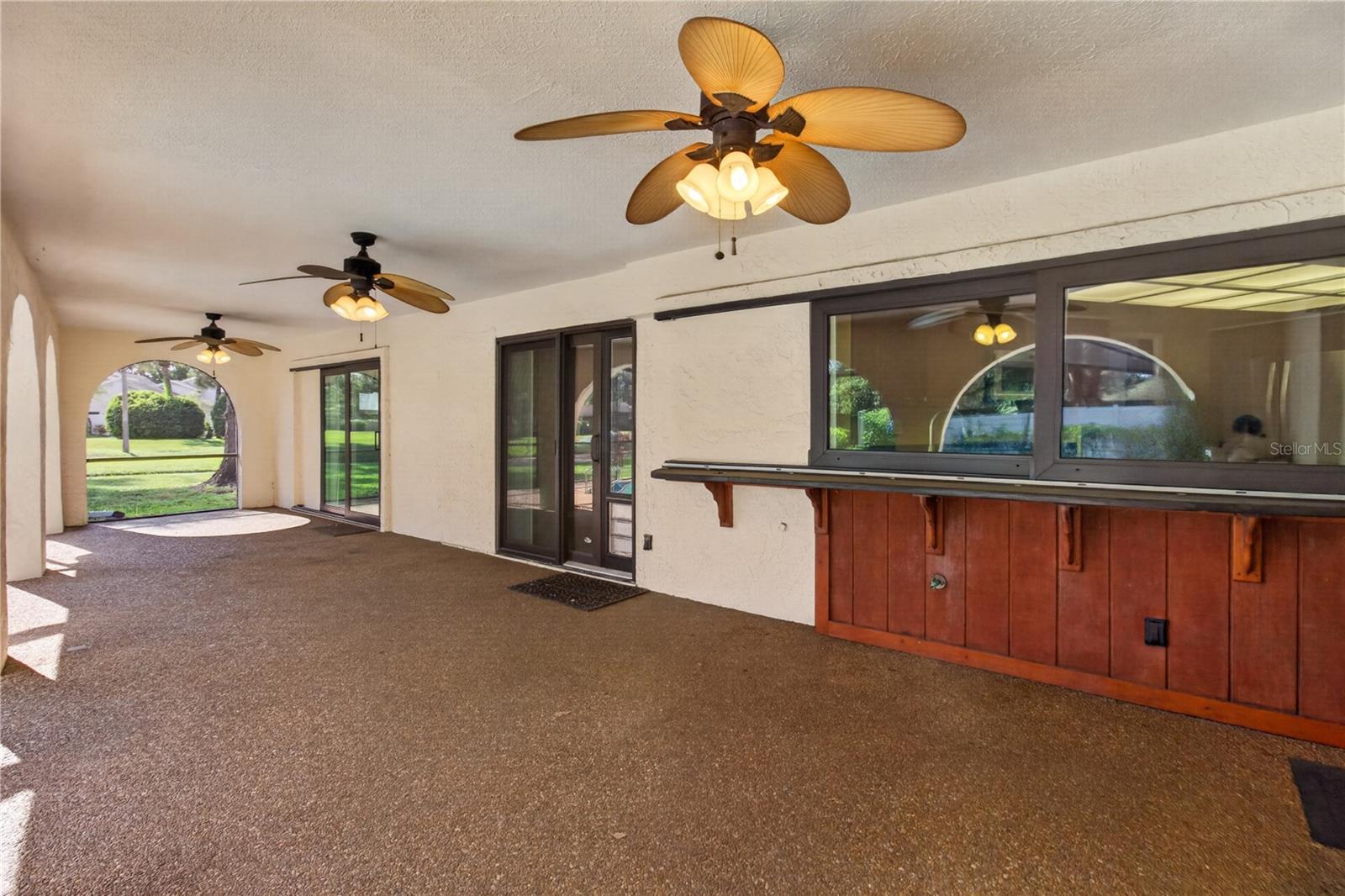 10 LINDEN LN — photo 35