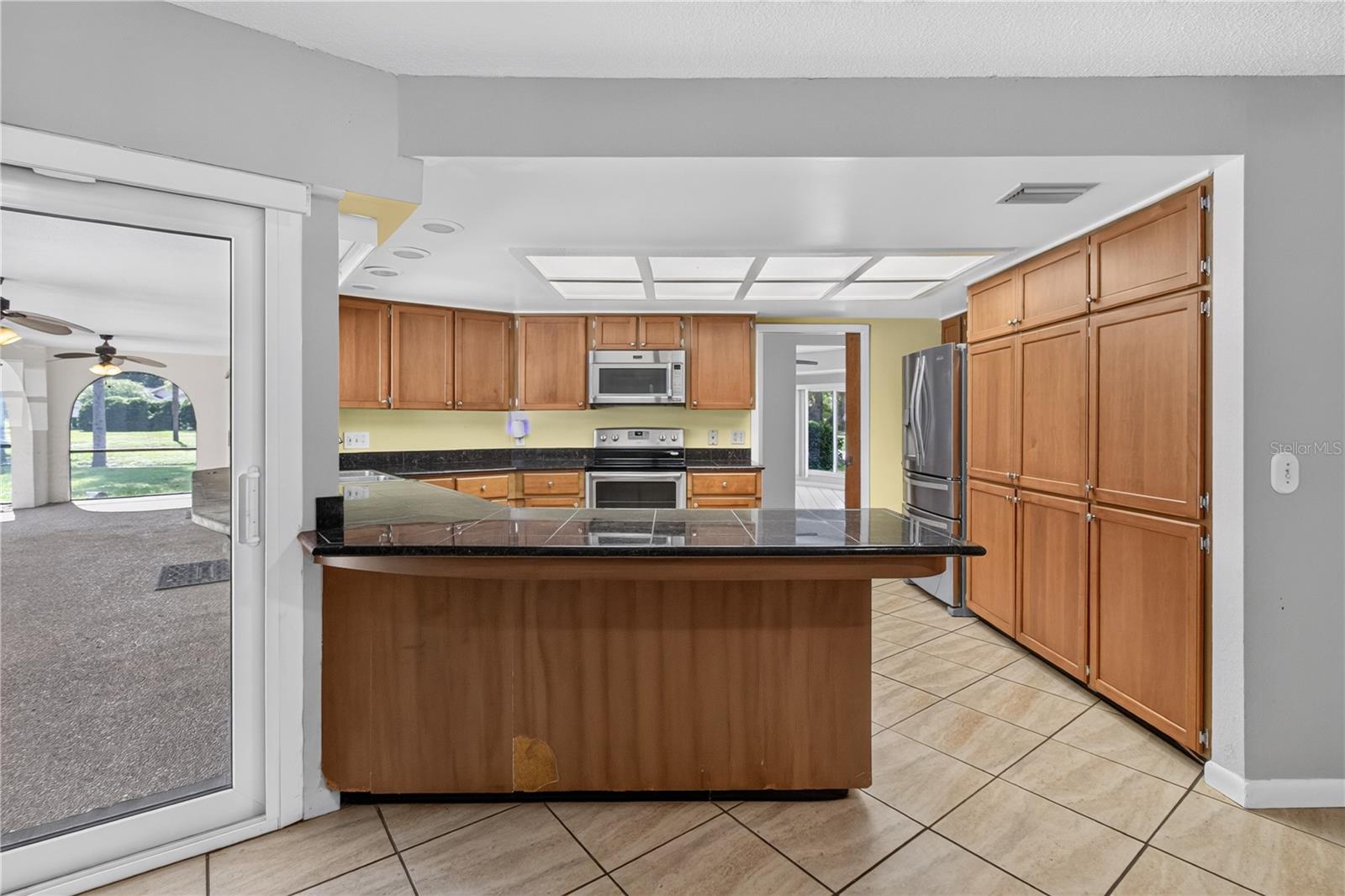 10 LINDEN LN — photo 19
