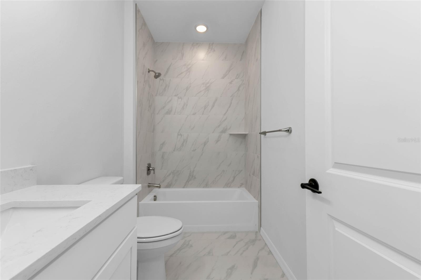 3610 LAREDO AVE — photo 19