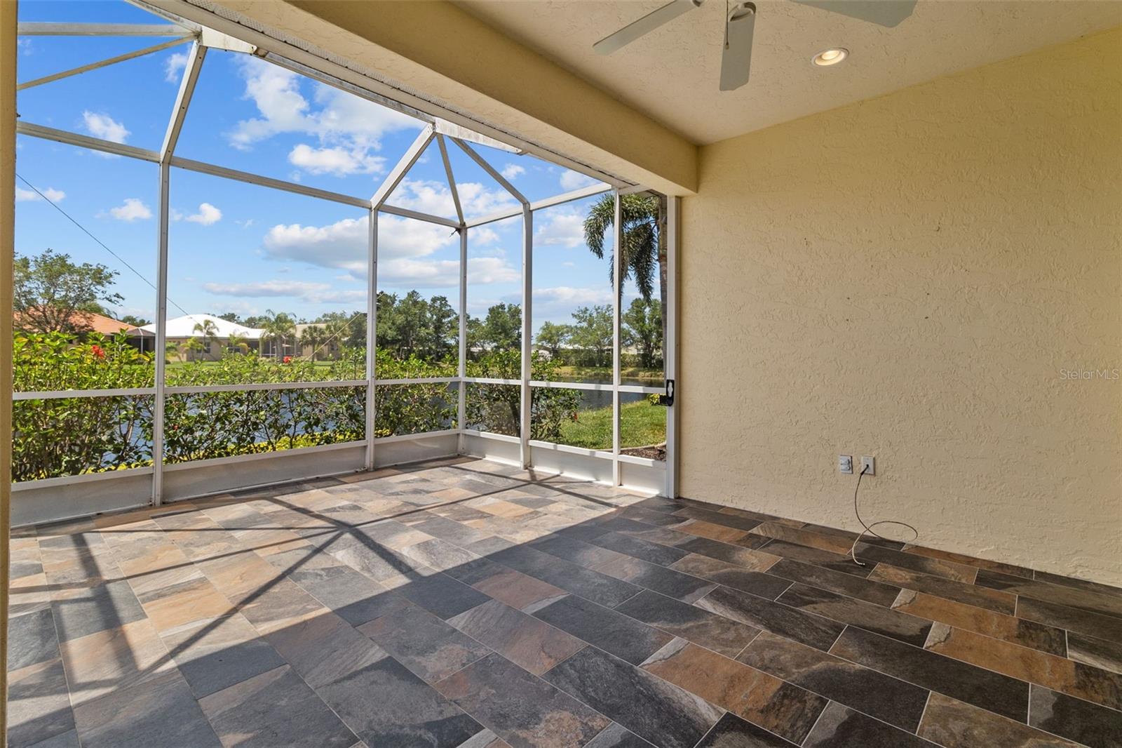 9486 HAWK NEST LN — photo 35