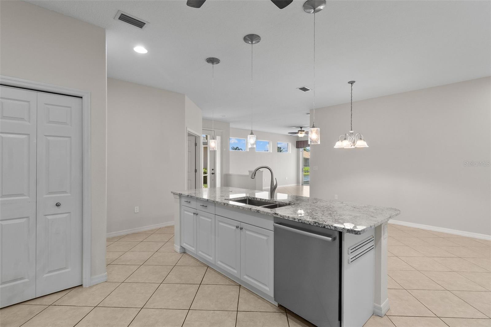 9486 HAWK NEST LN — photo 13