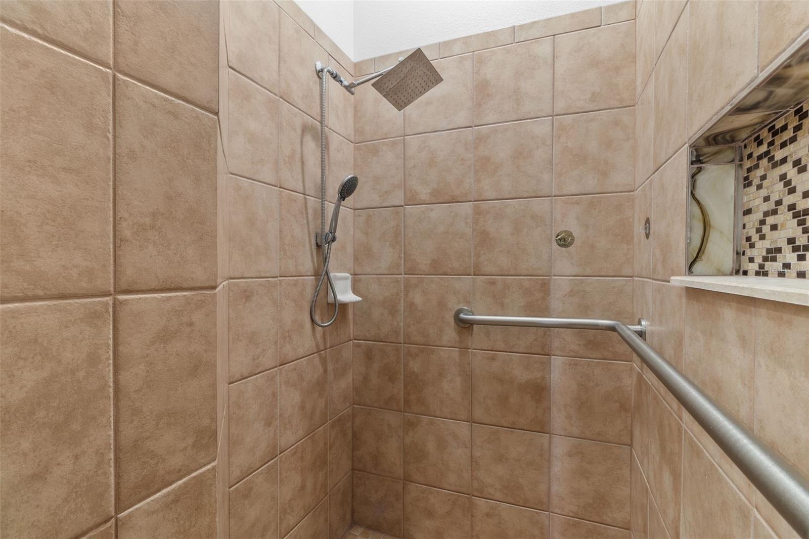 9486 HAWK NEST LN — photo 25