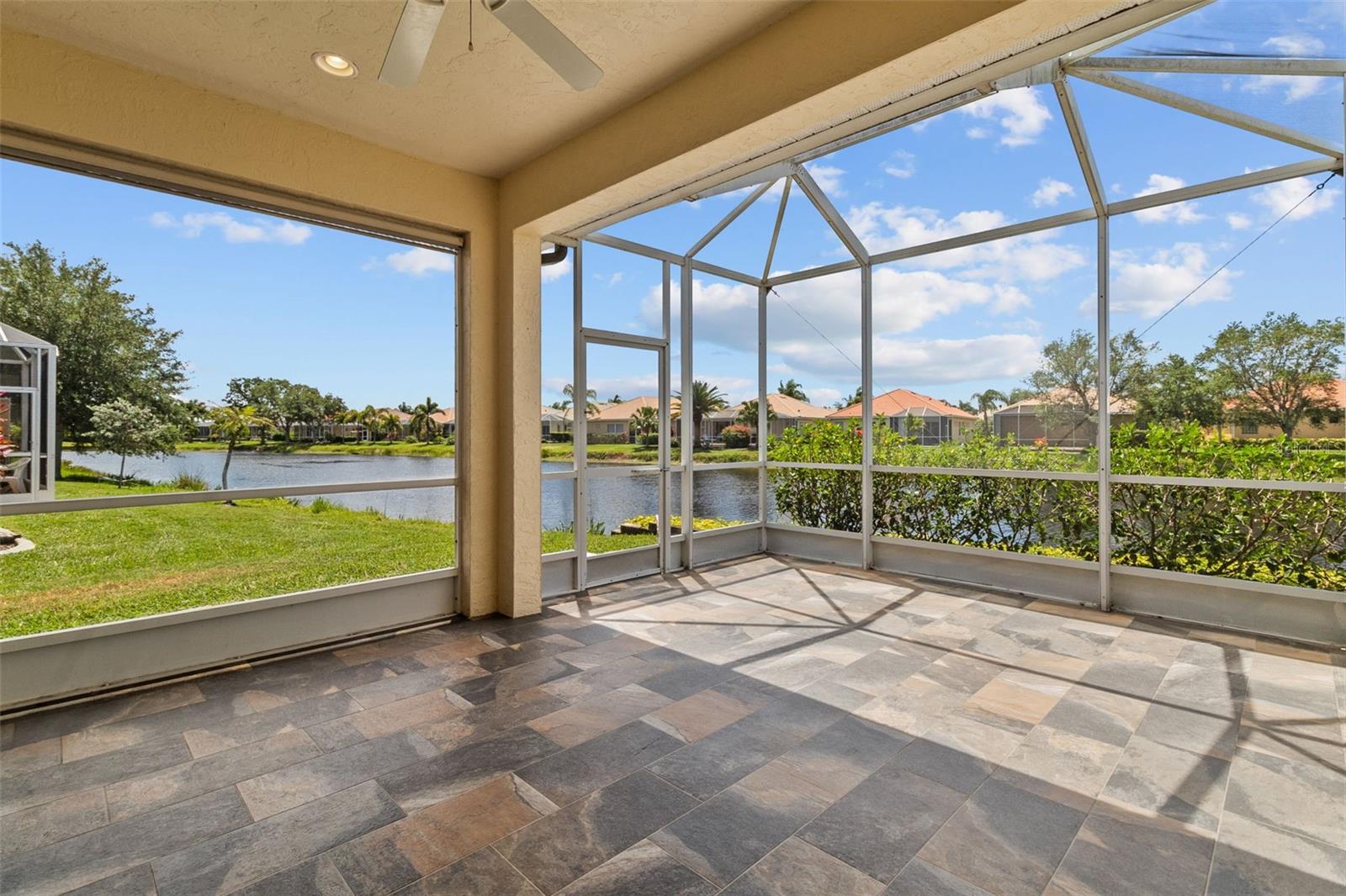 9486 HAWK NEST LN — photo 34
