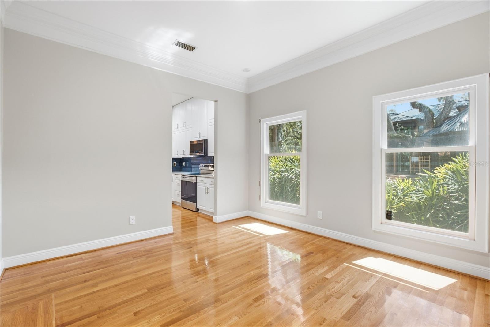 5812 BAYSHORE BLVD — photo 11