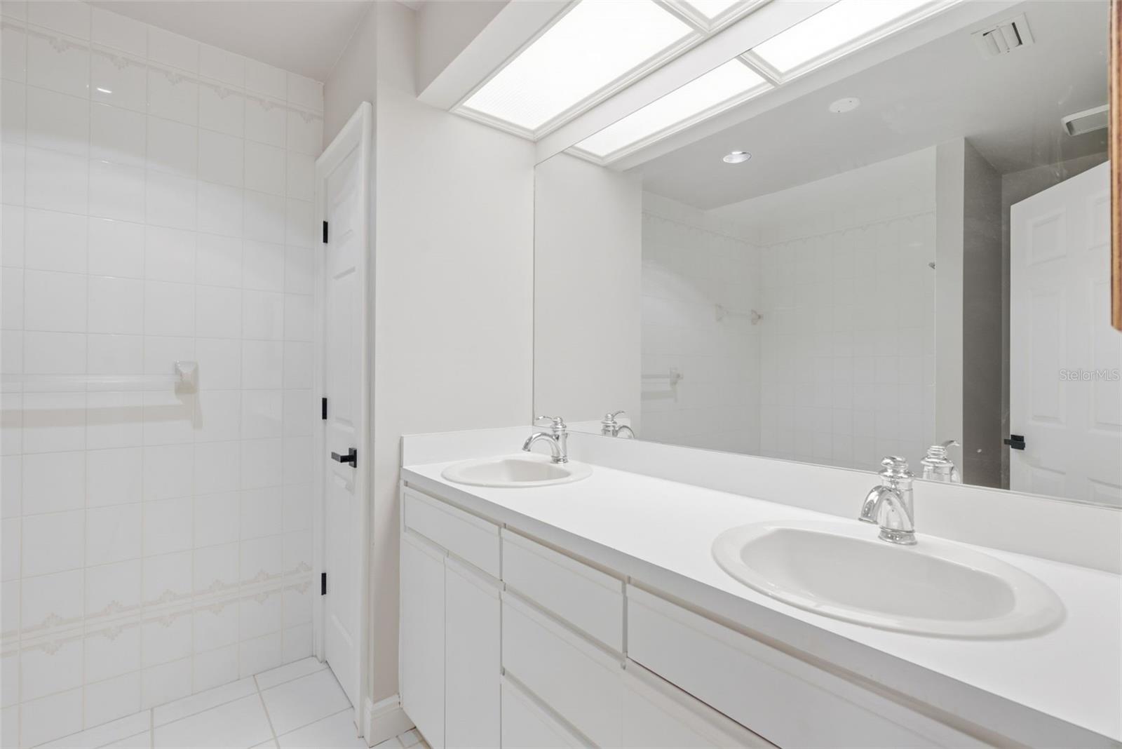 5812 BAYSHORE BLVD — photo 34