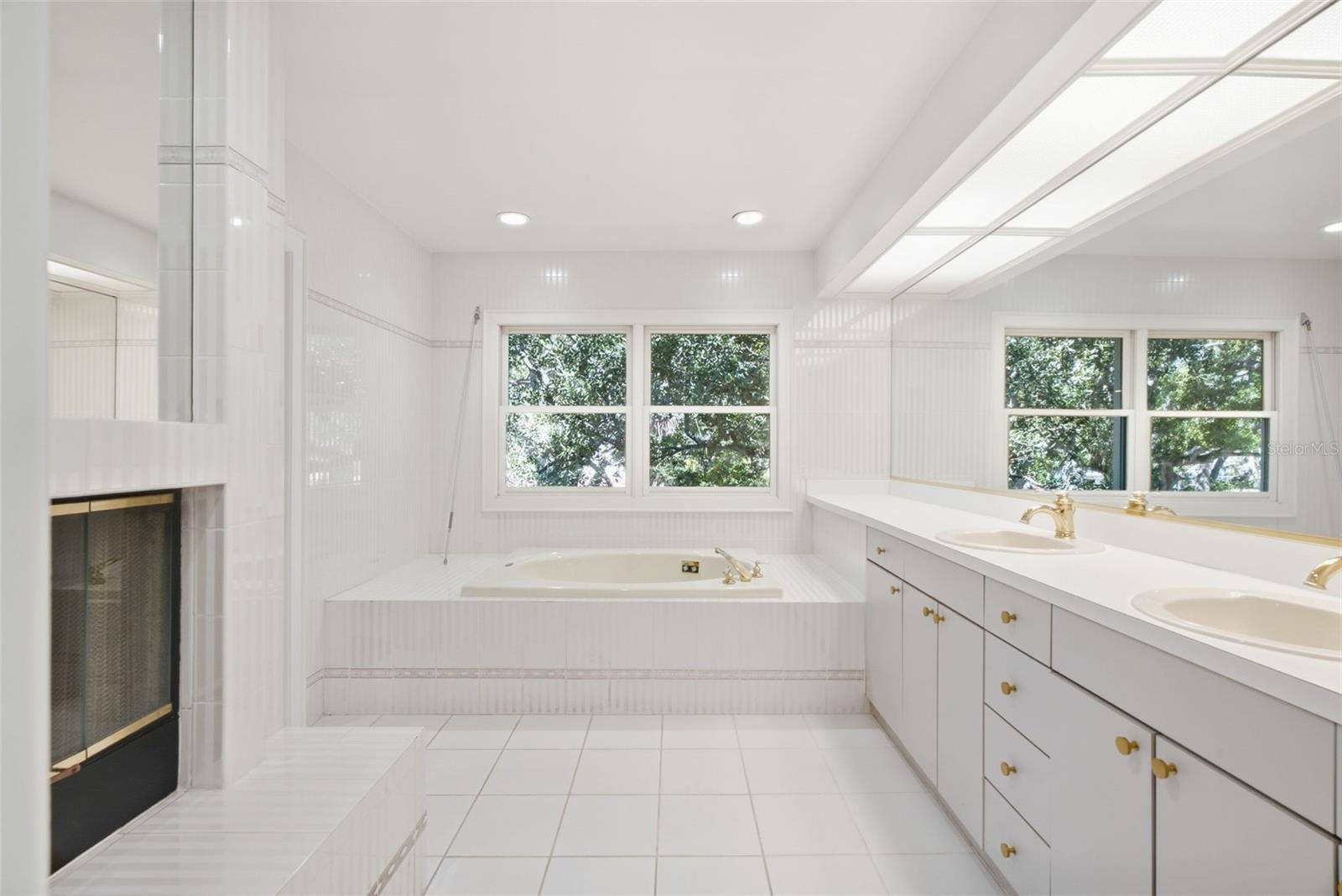 5812 BAYSHORE BLVD — photo 29