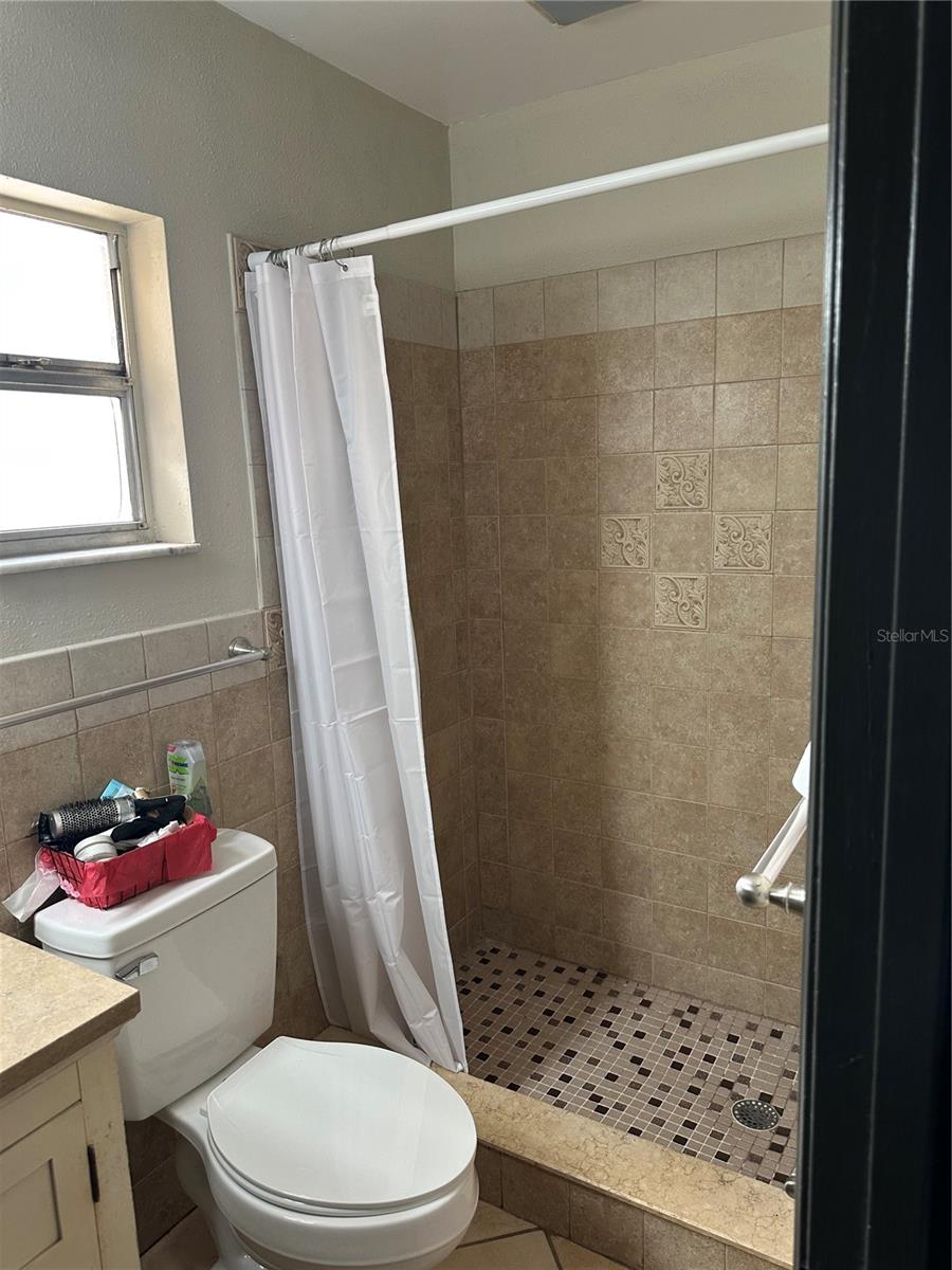 4605 E YUKON ST — photo 14