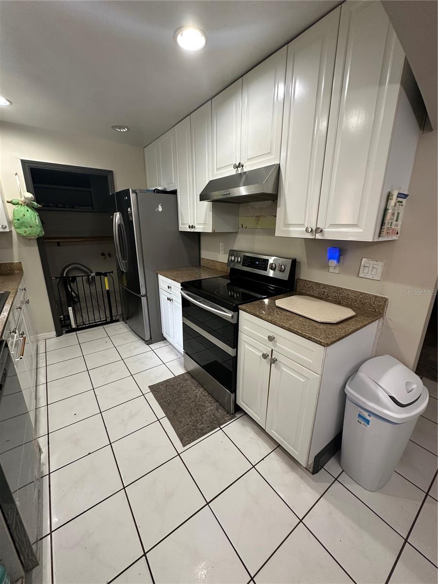 4605 E YUKON ST — photo 8