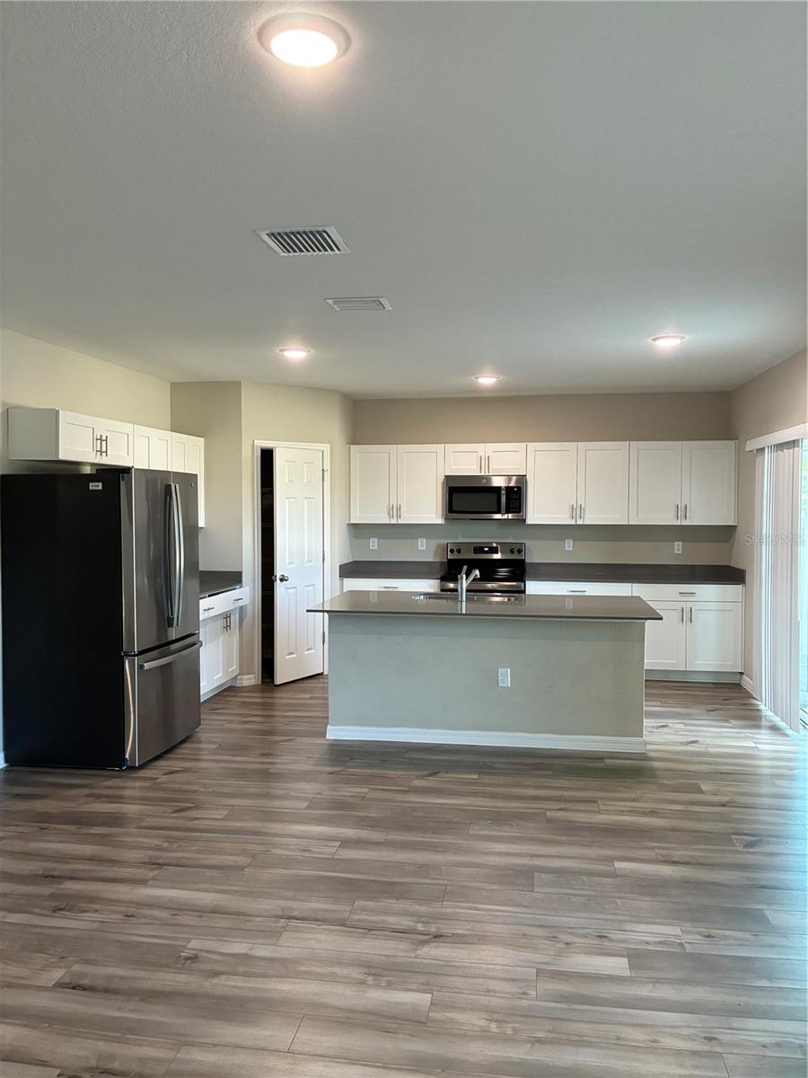 7553 PEACE LILY AVE — photo 4
