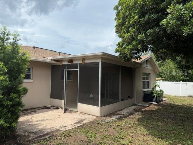 8615 BRIAR PATCH DR — photo 3