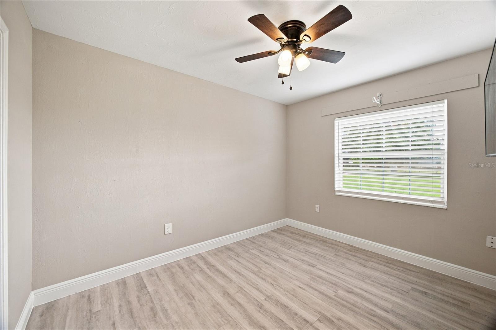 5106 THONOTOSASSA RD — photo 37
