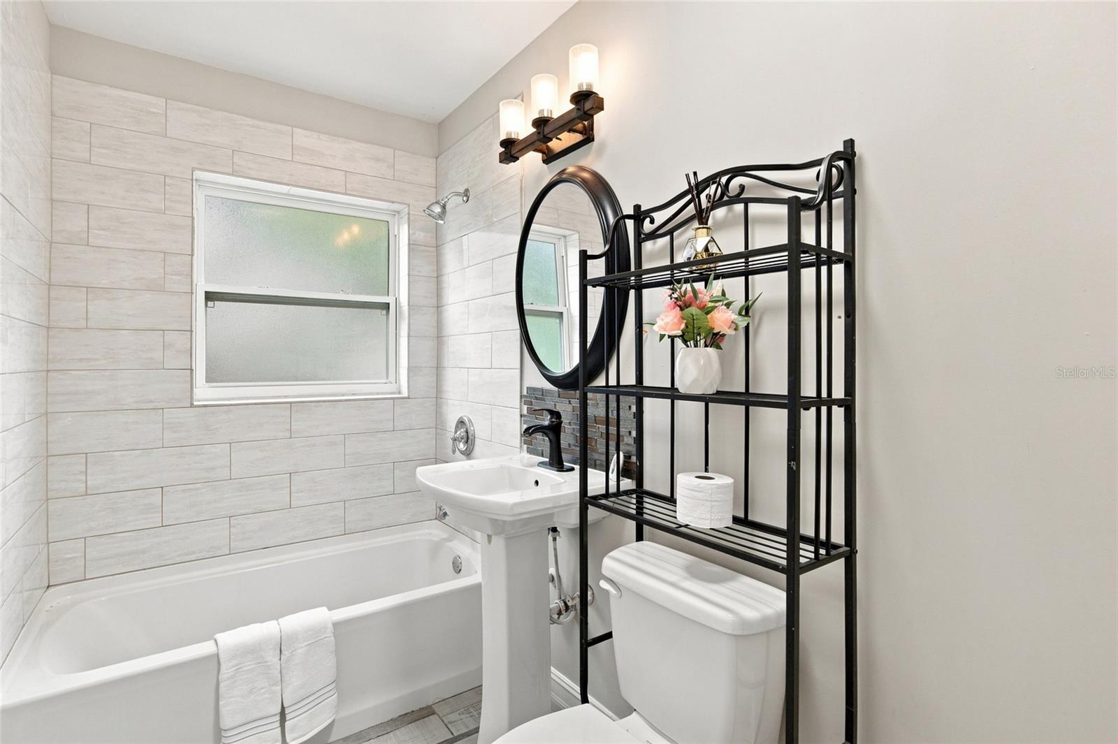 5106 THONOTOSASSA RD — photo 29