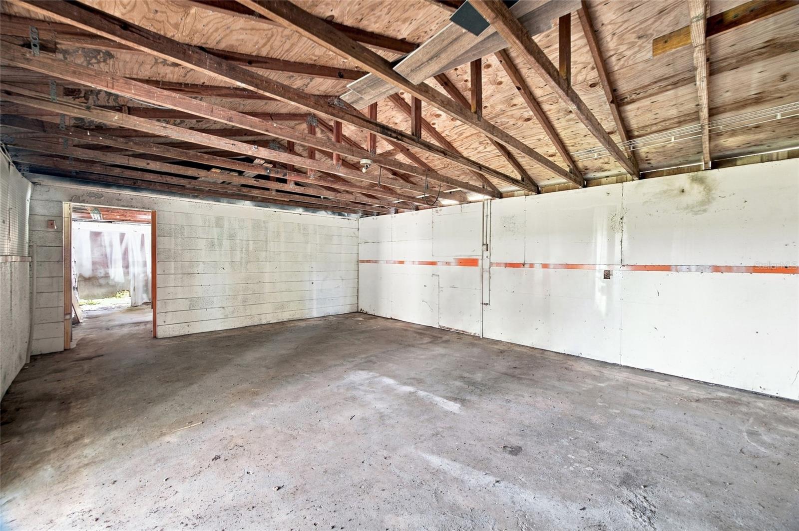 5106 THONOTOSASSA RD — photo 54