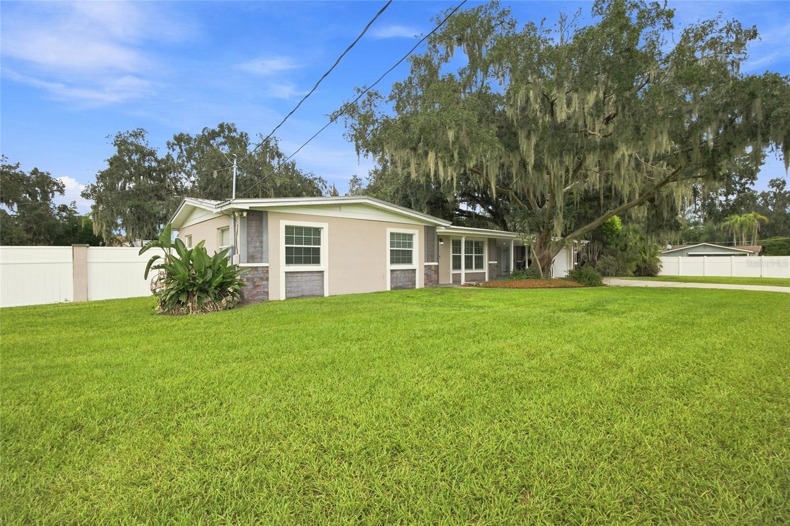 5106 THONOTOSASSA RD — photo 10