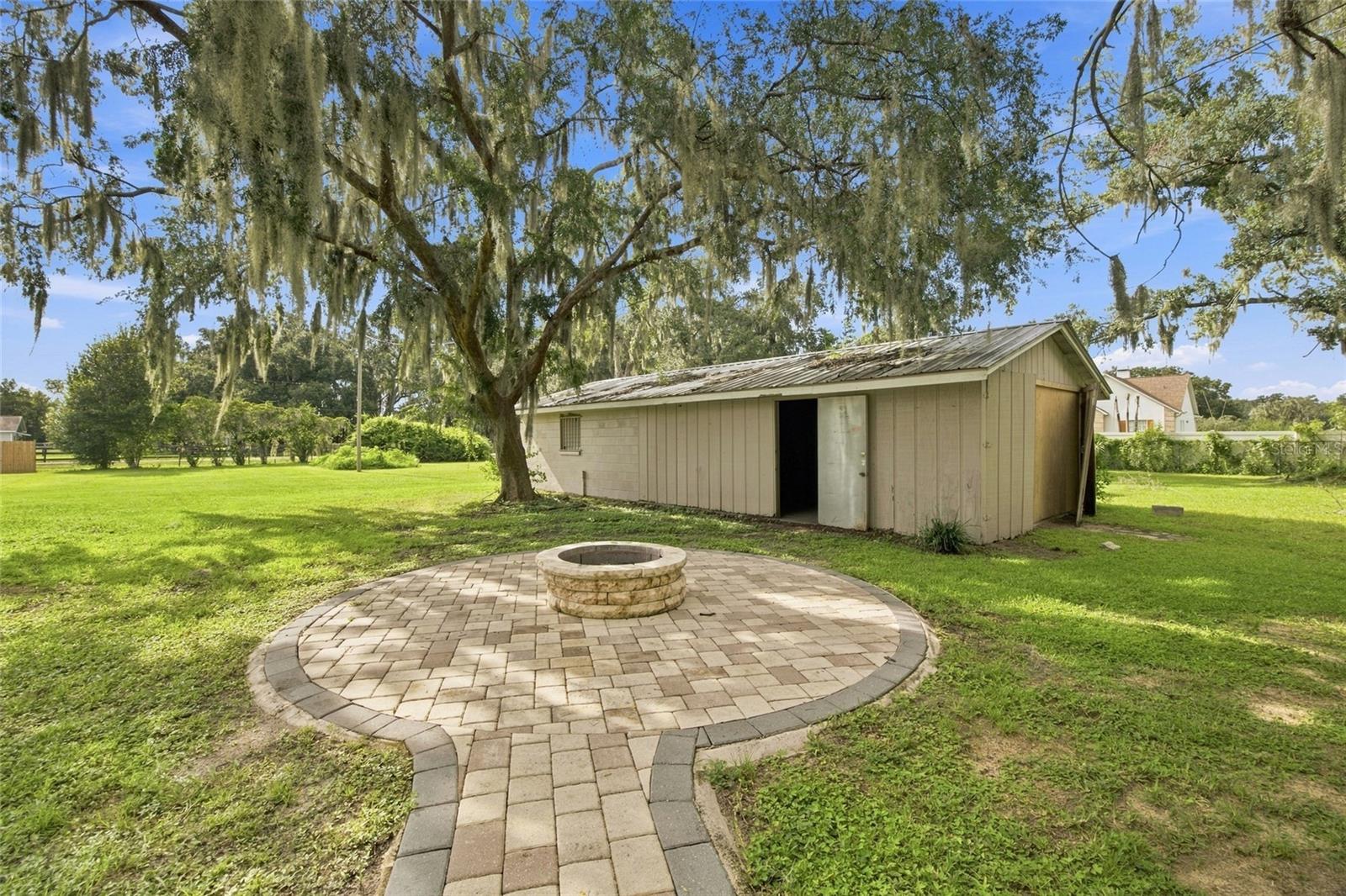 5106 THONOTOSASSA RD — photo 51