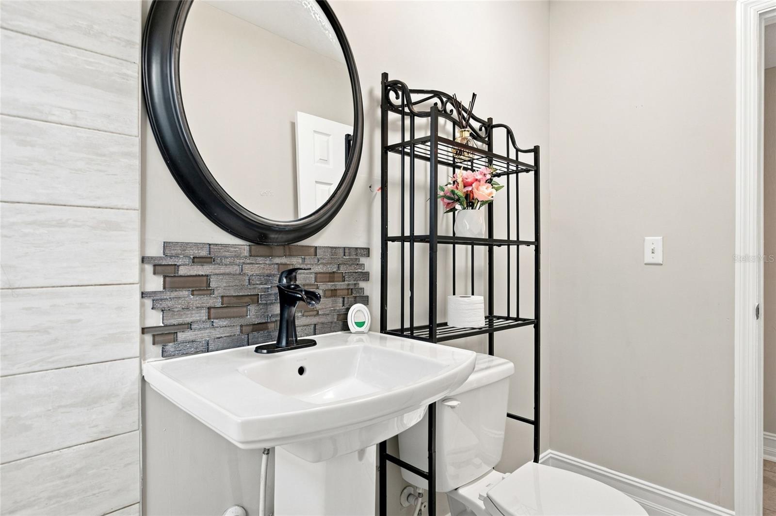 5106 THONOTOSASSA RD — photo 25