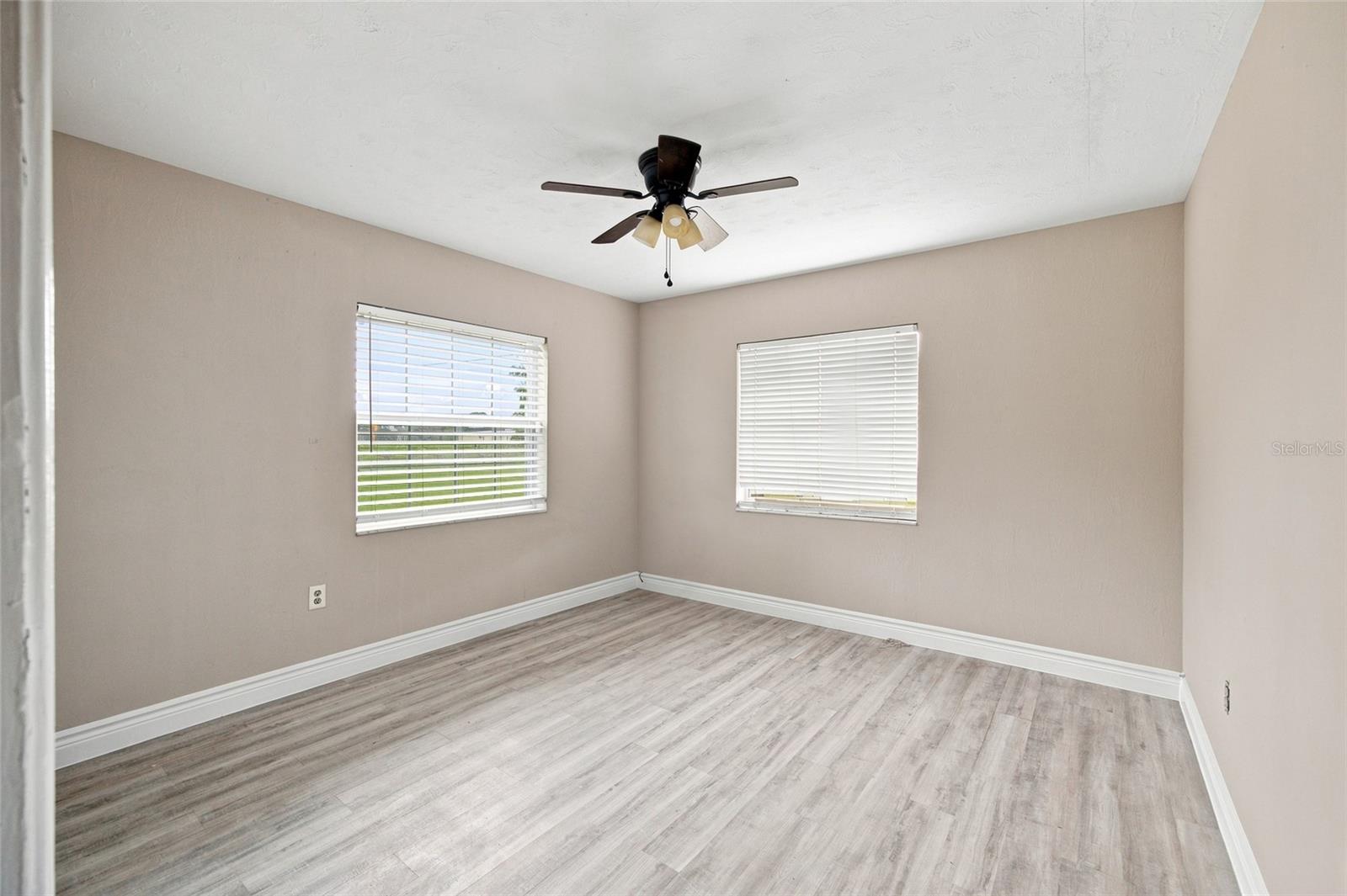 5106 THONOTOSASSA RD — photo 31