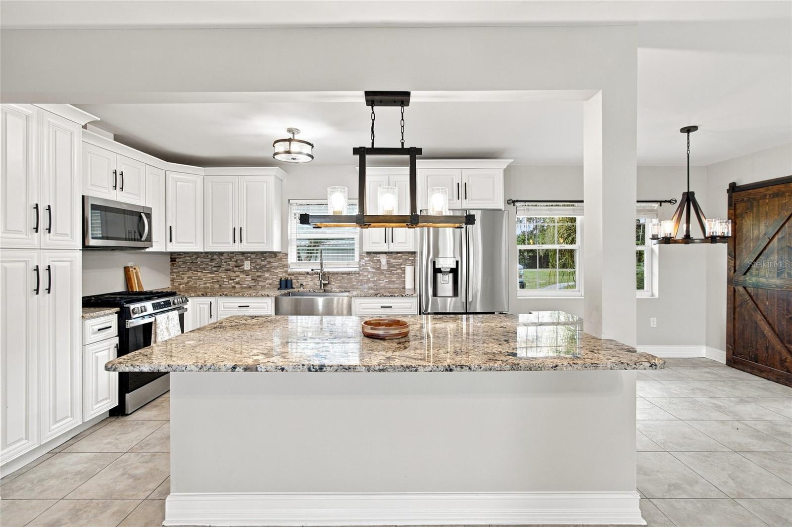 5106 THONOTOSASSA RD — photo 16