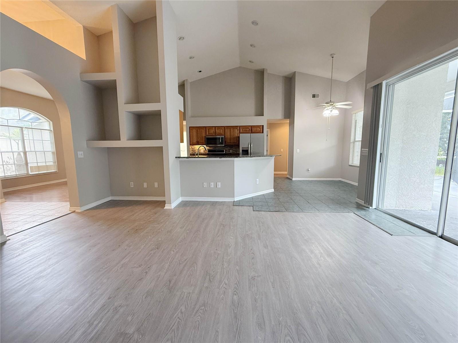 3510 AUTUMN GLEN DR — photo 10