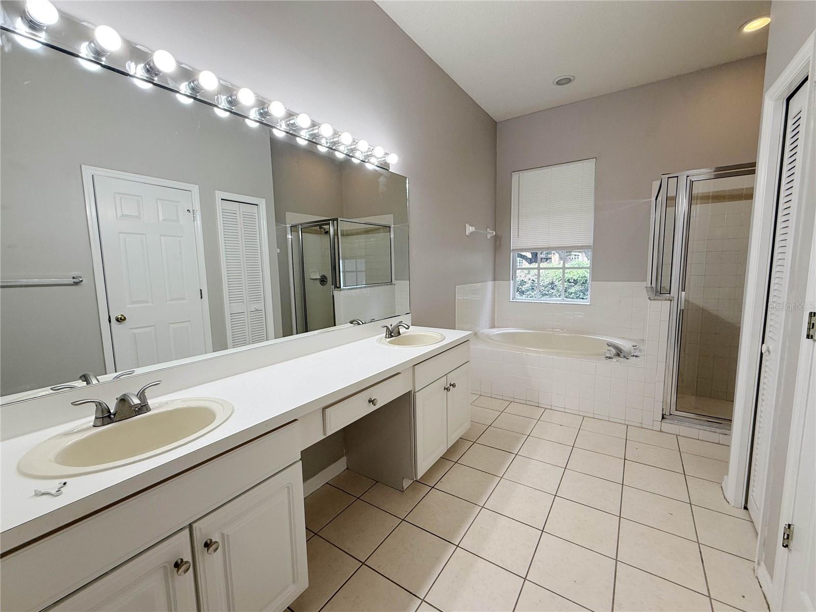 3510 AUTUMN GLEN DR — photo 15