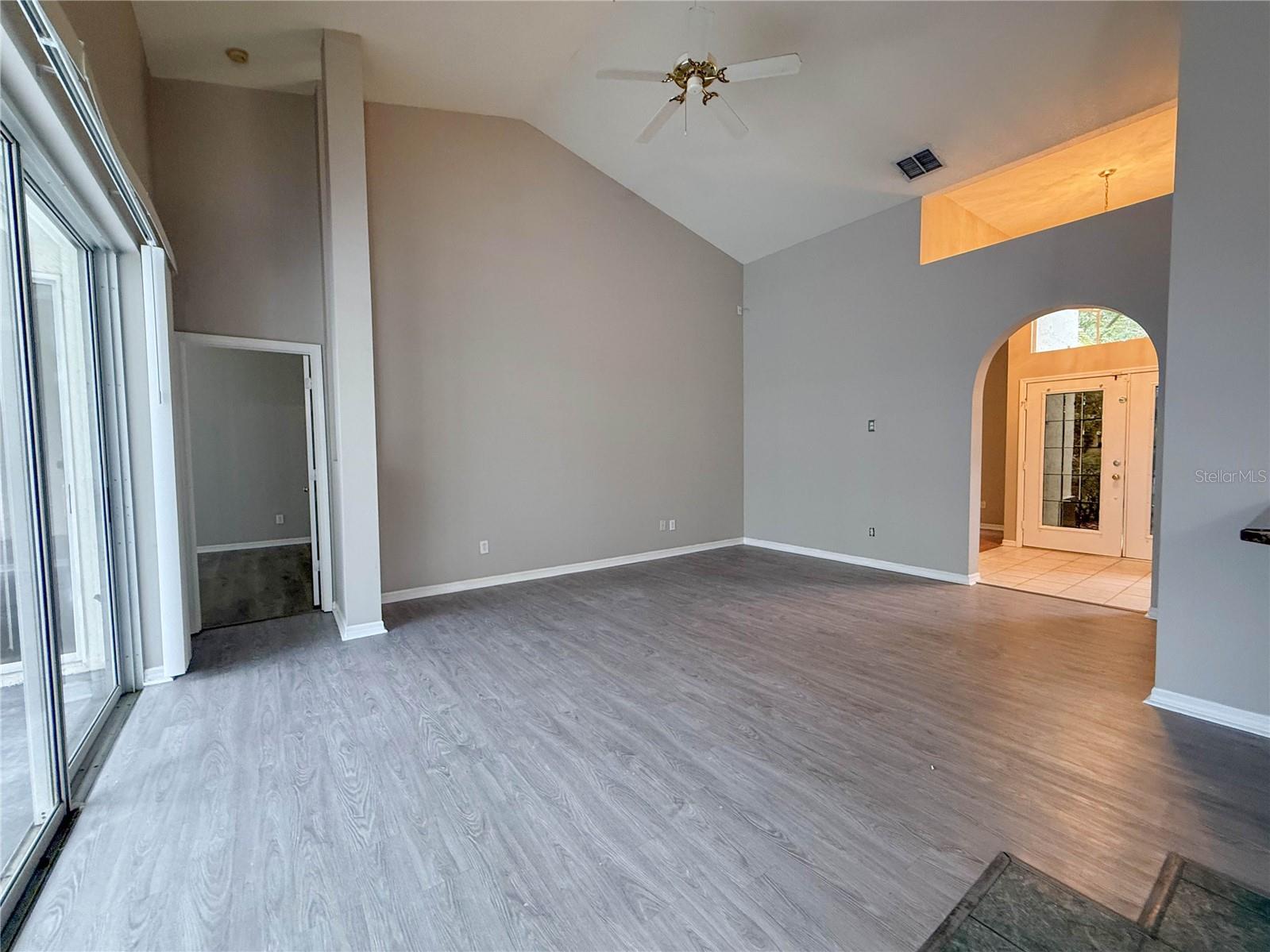3510 AUTUMN GLEN DR — photo 9