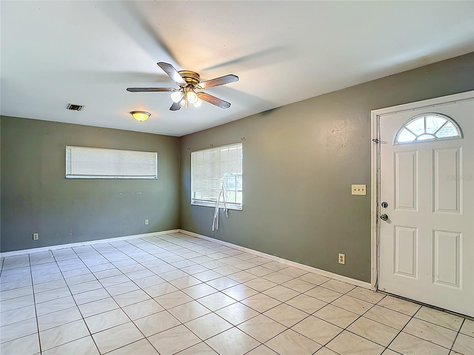 8410 N SEMMES ST — photo 5