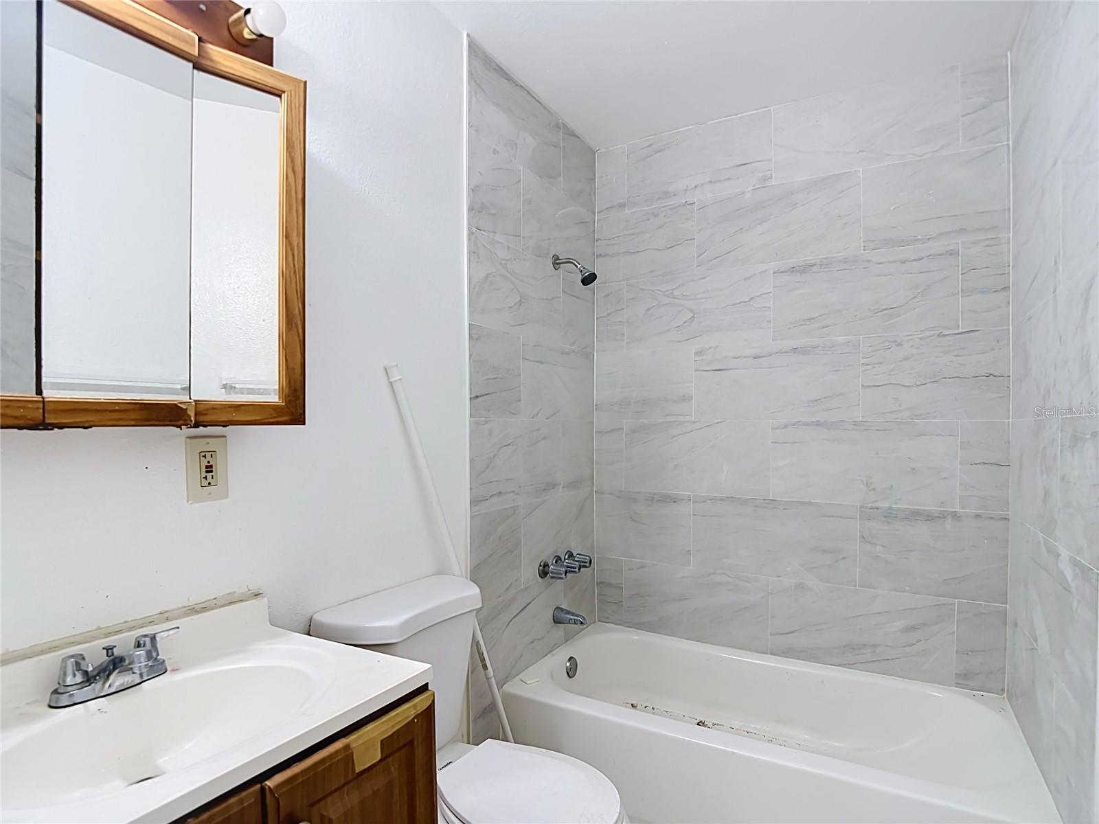 8410 N SEMMES ST — photo 18