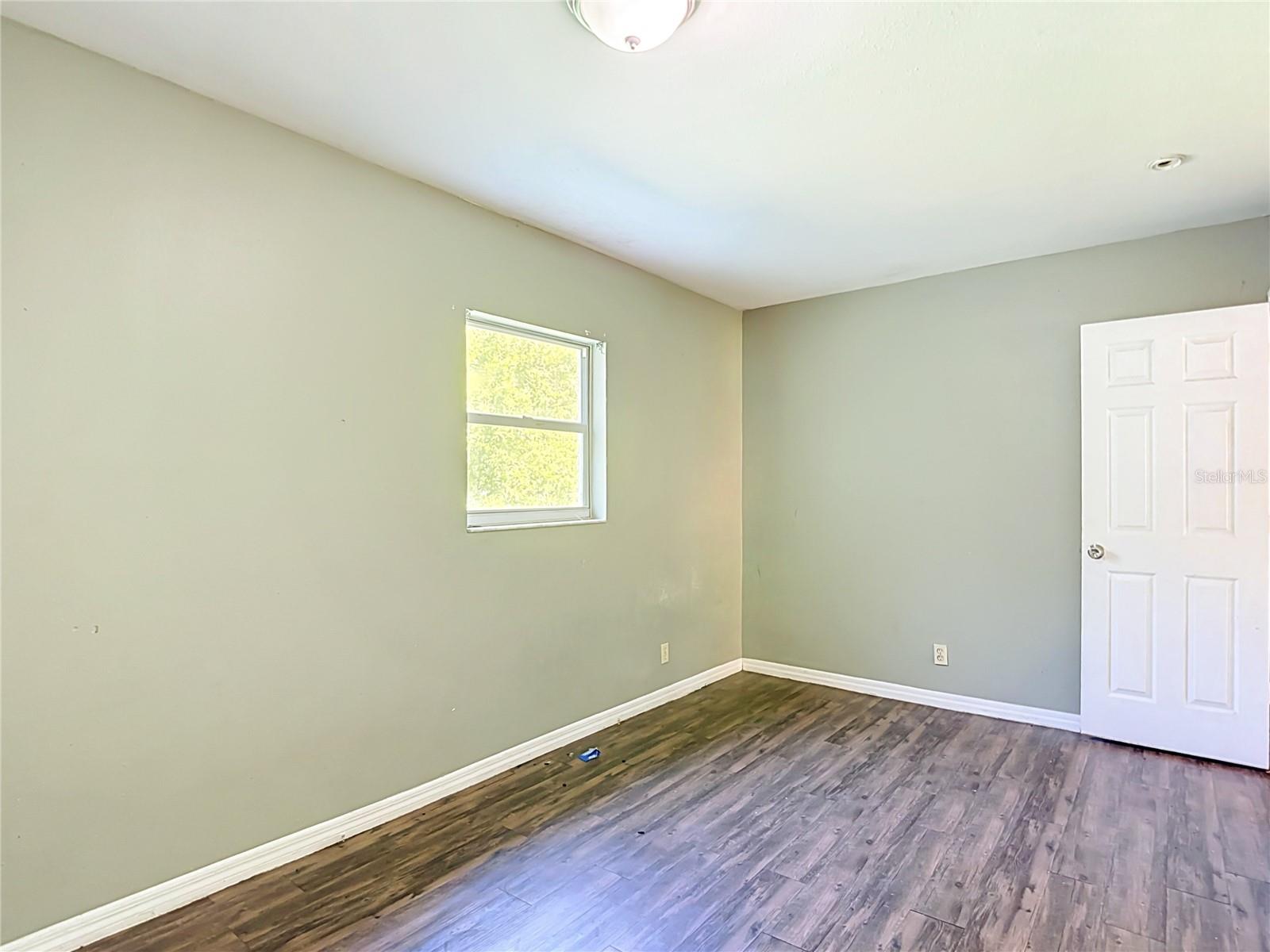 8410 N SEMMES ST — photo 17