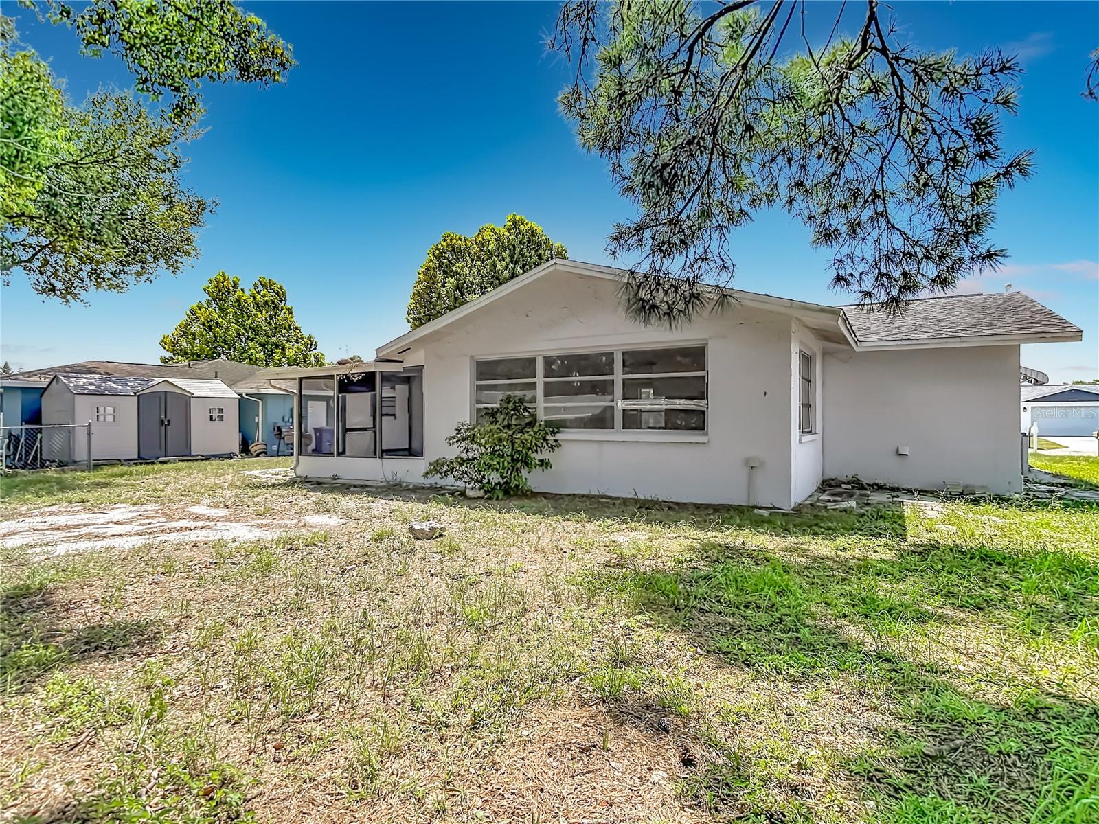 10328 LOQUAT DR — photo 45