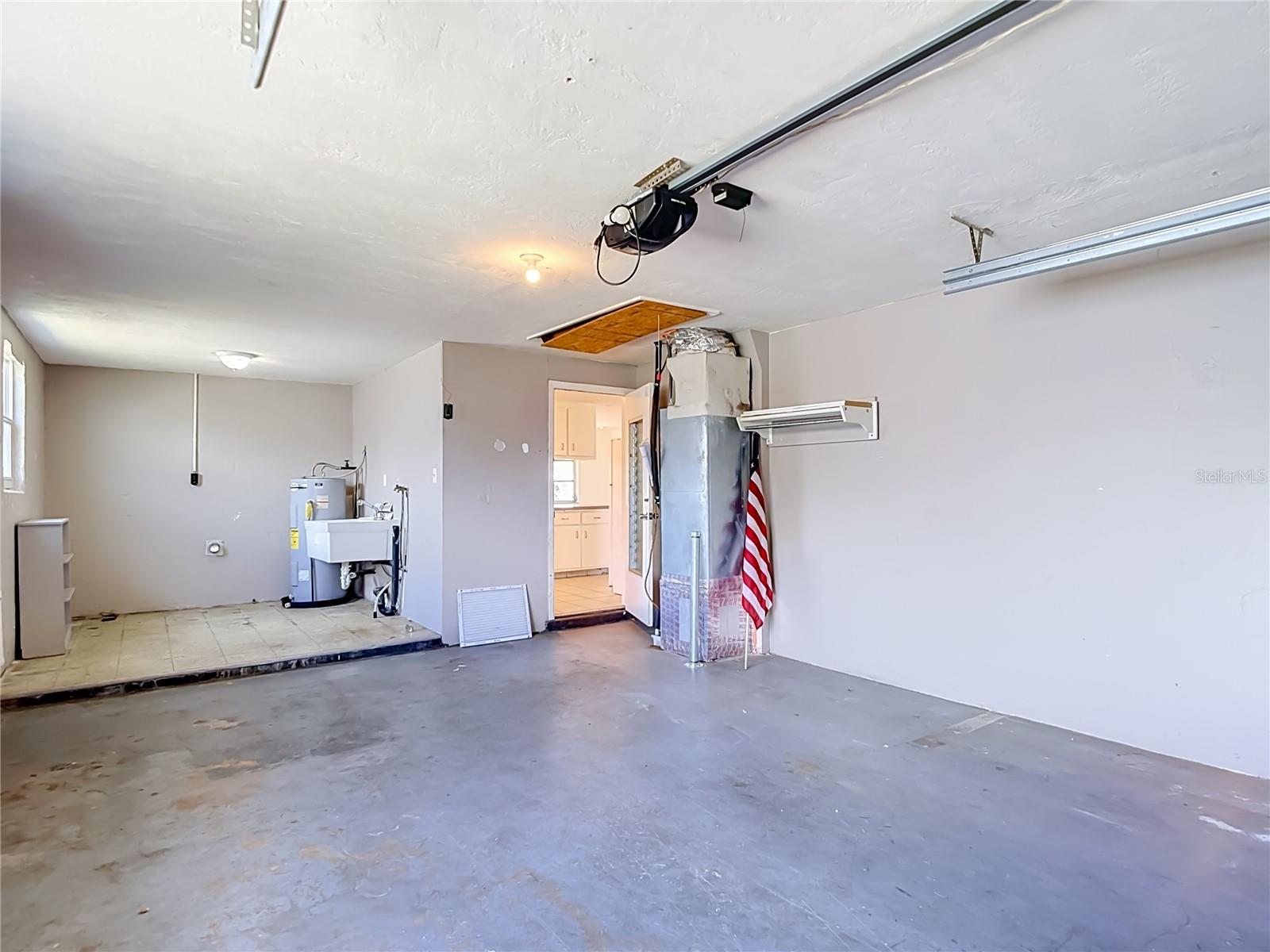 10328 LOQUAT DR — photo 38