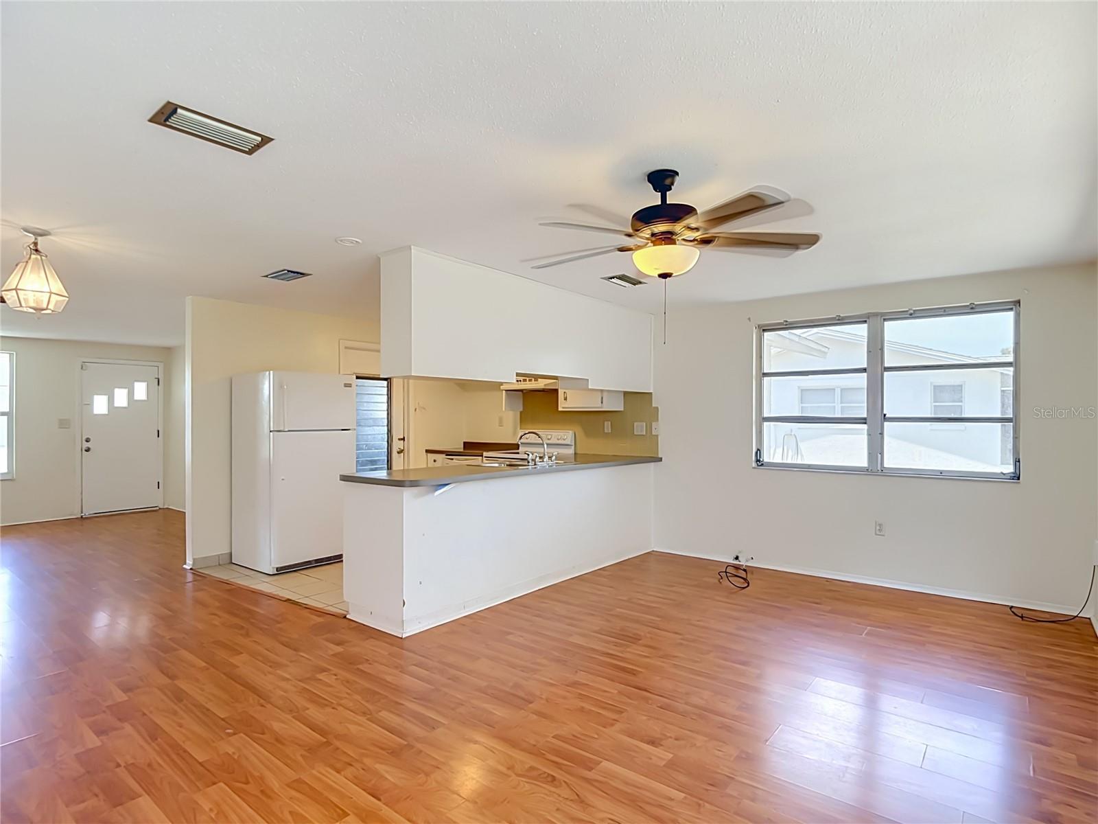 10328 LOQUAT DR — photo 17