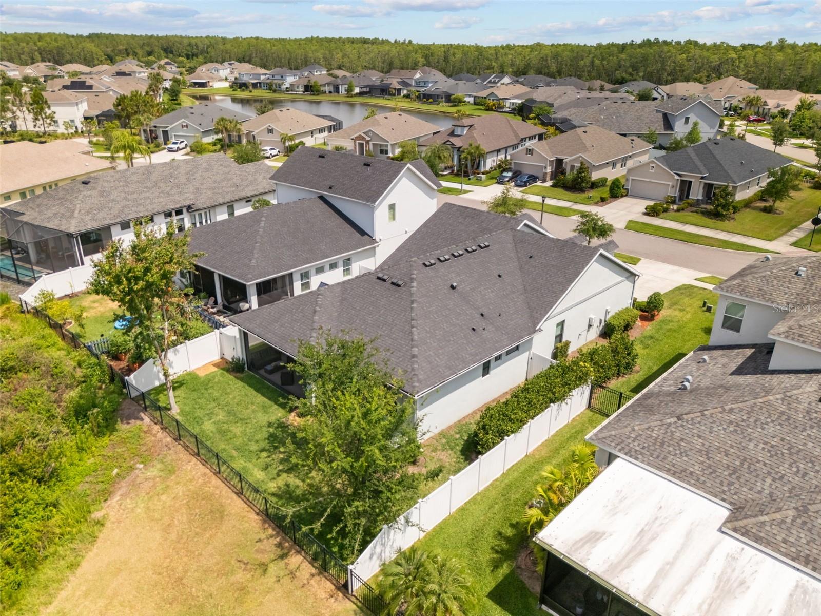 15170 AVILES PKWY — photo 38