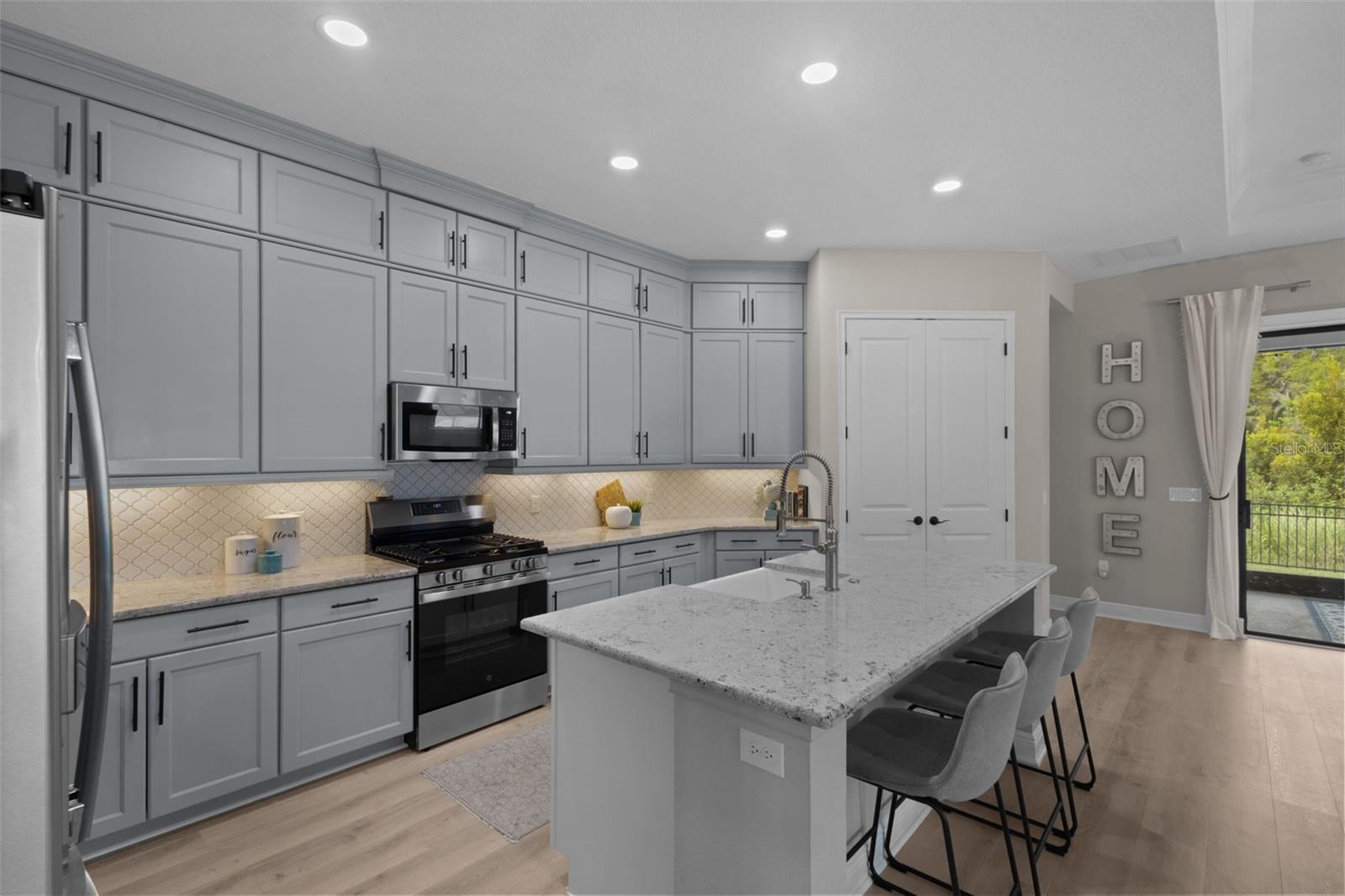 15170 AVILES PKWY — photo 12
