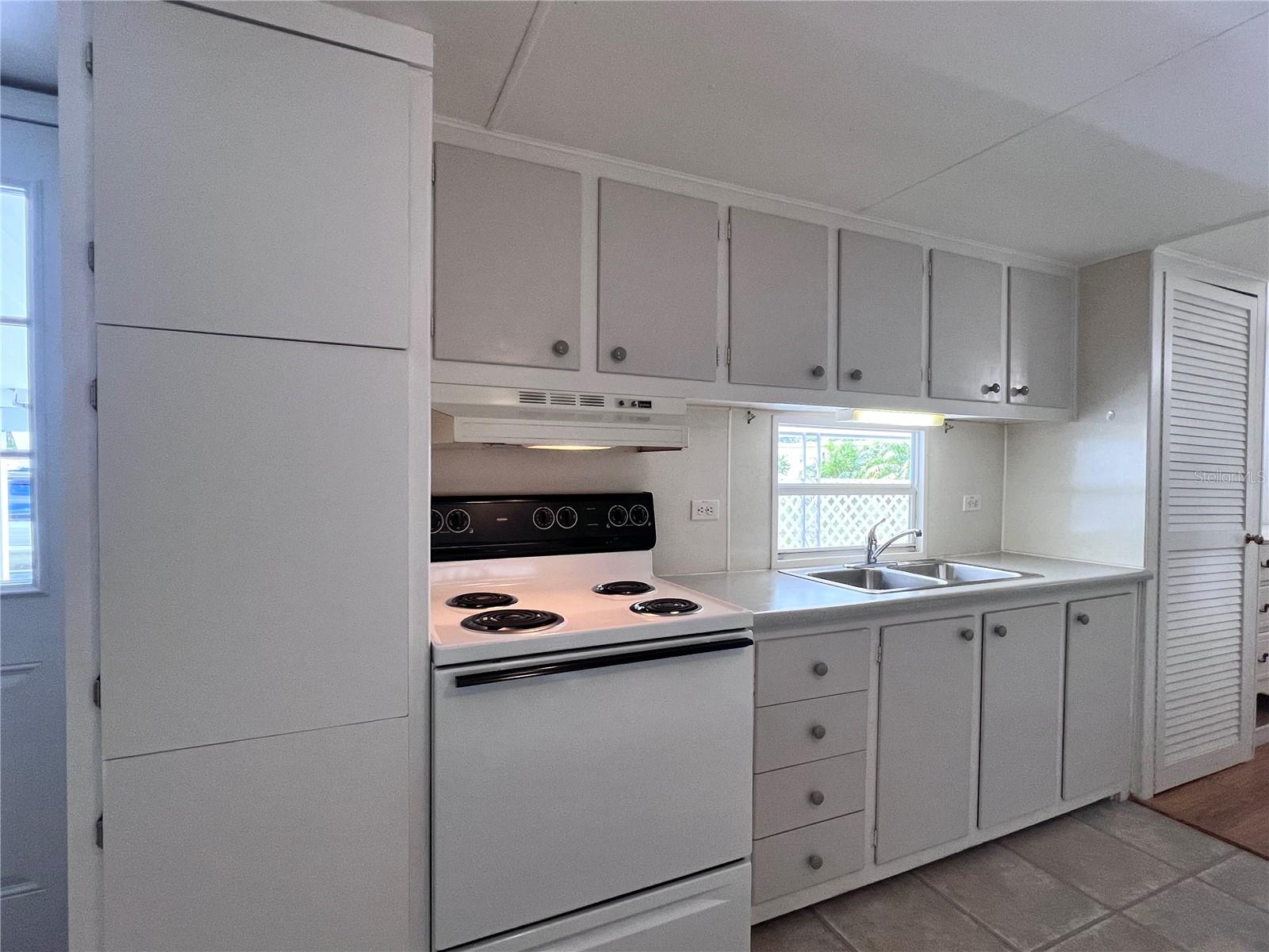 12674 SEMINOLE BLVD #C35 — photo 19
