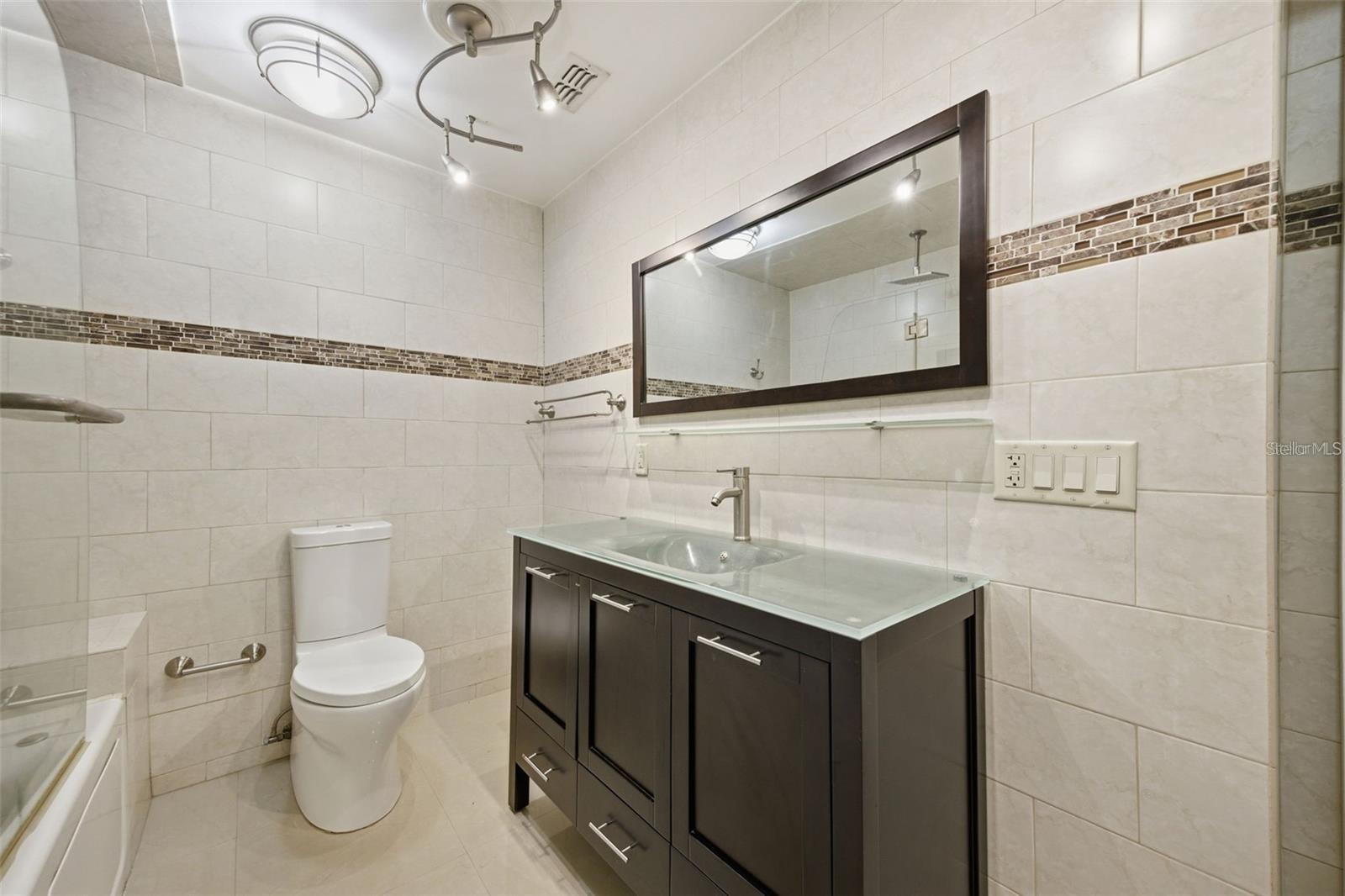2512 W KANSAS AVE — photo 10