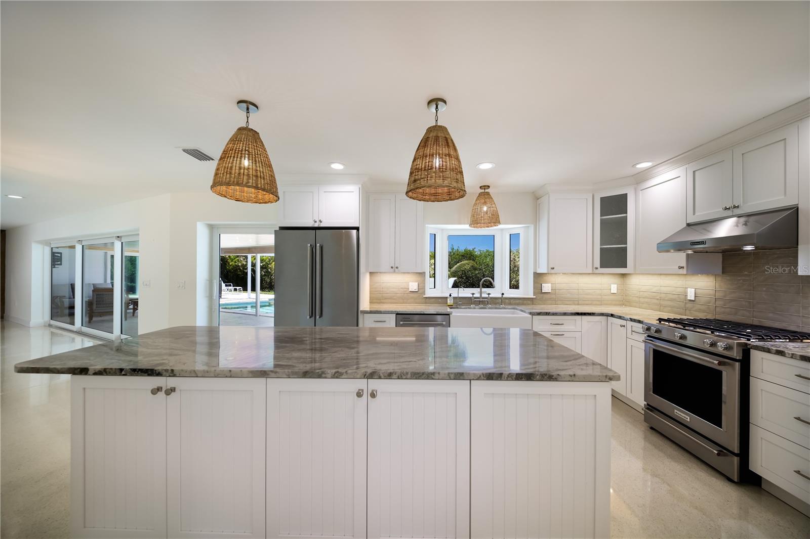 6561 BAYOU HAMMOCK RD — photo 12