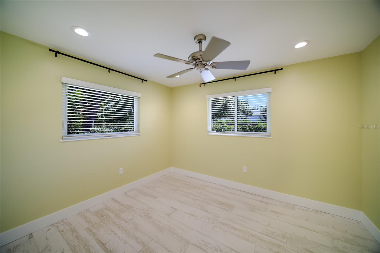 6561 BAYOU HAMMOCK RD — photo 54