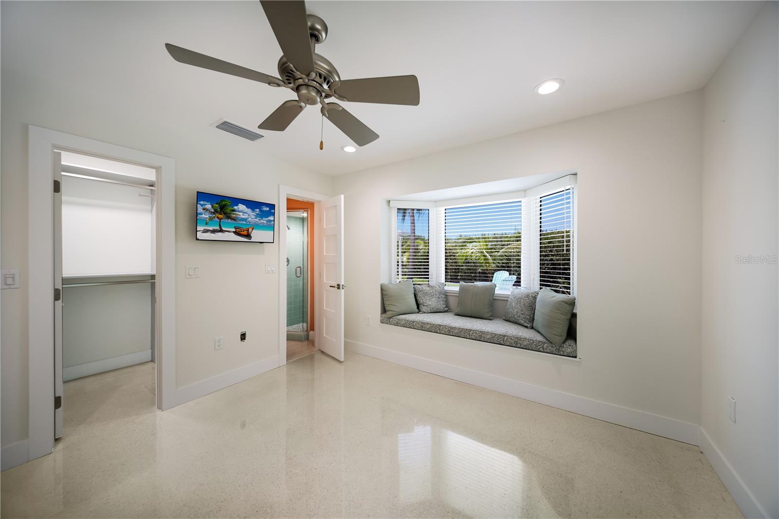 6561 BAYOU HAMMOCK RD — photo 47
