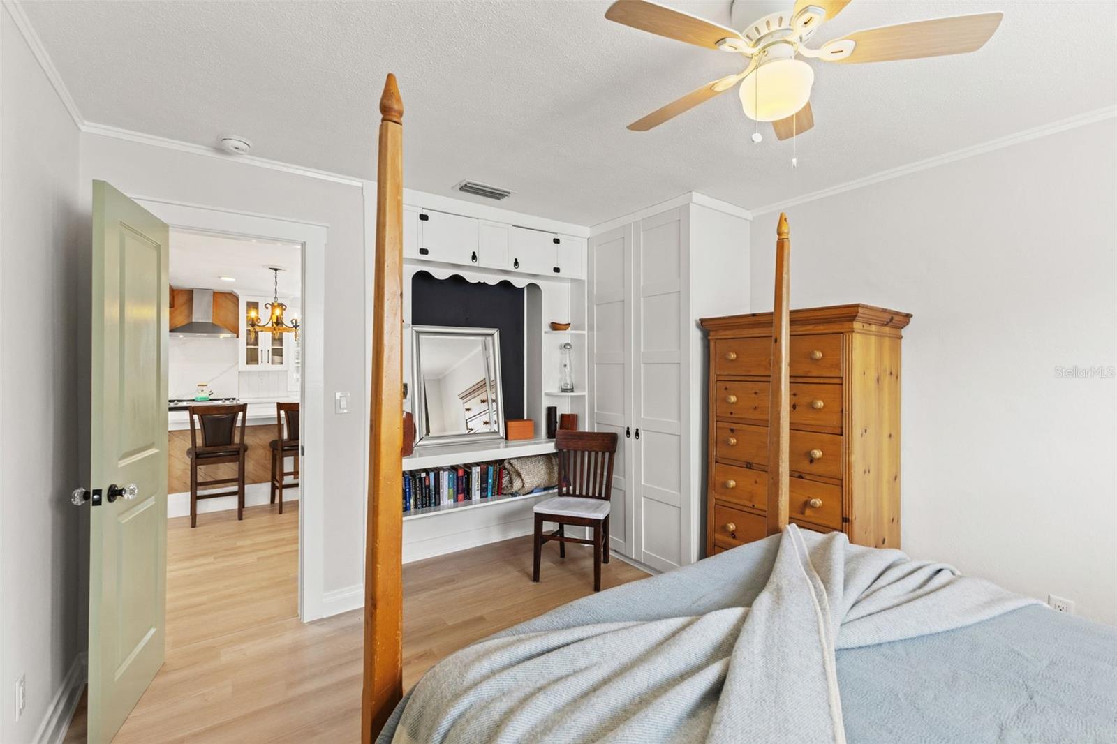 106 W MINNEHAHA ST — photo 17